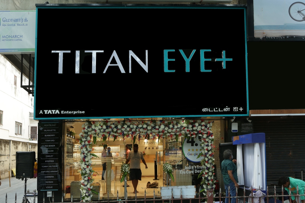 Titan Eye+ launches 100th store in Tamil Nadu at Pondy Bazaar, Chennai